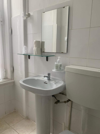 Bathroom 4, Residencia White Love, Lisbon