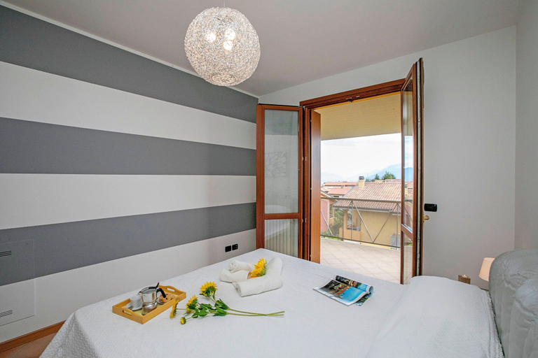 Bedroom 3, Appartamento Vista Lago, Brescia