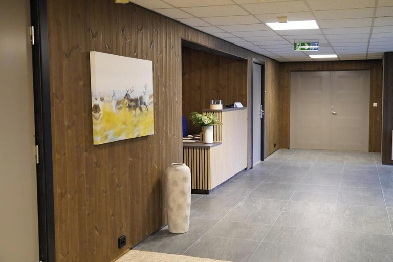 Lobby 1, Birtavarre Aurora Adventures AS, Kåfjord
