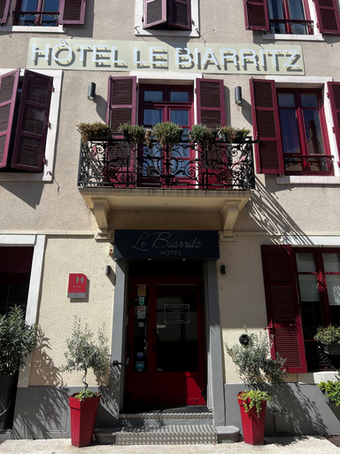 Exterior & Views 2, Hotel Le Biarritz - Vichy, Allier