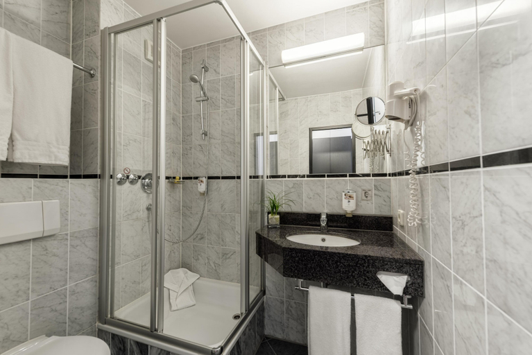 Bathroom 5, Best Western Plus Hotel Stadtquartier Haan, Mettmann