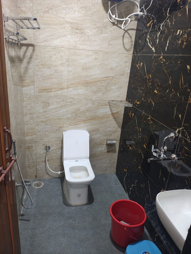 Bathroom 4, Acrobat Home Stay-Elegant Villa, Bhopal