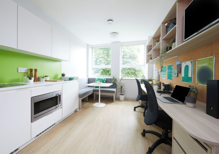 Private kitchen, Student Only Park House, Southampton