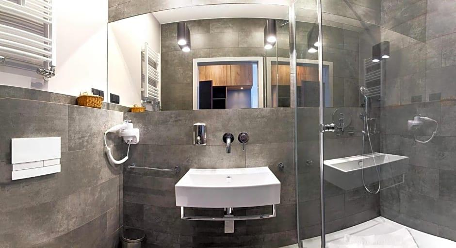 Bathroom 5, Mokotow, Warsaw