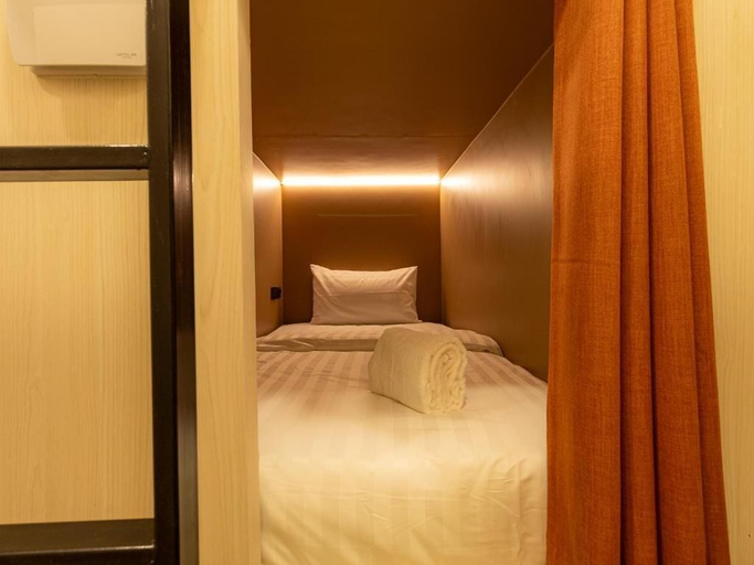 Room 1, Social Pod Khaosan, Phra Nakhon