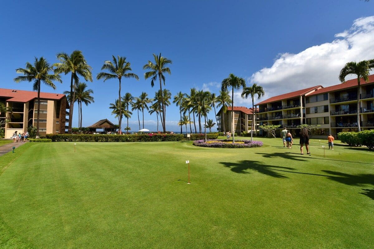 Exterior 2, Remodeled Direct Oceanfront 1BD - Papakea L108, Maui