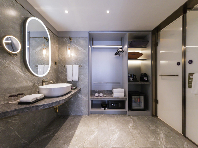 Bathroom 4, Mercure Xi'an Downtown, Xi'an