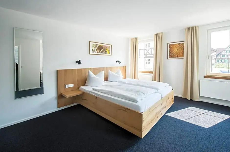 Bedroom 3, Stadthotel Waldhorn, Esslingen