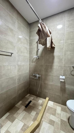 Bathroom 3, Hotel Giorgi, Tskaltubo