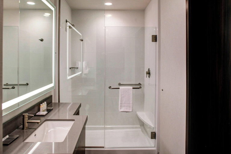 Bathroom 5, SpringHill Suites by Marriott Bozeman, Gallatin