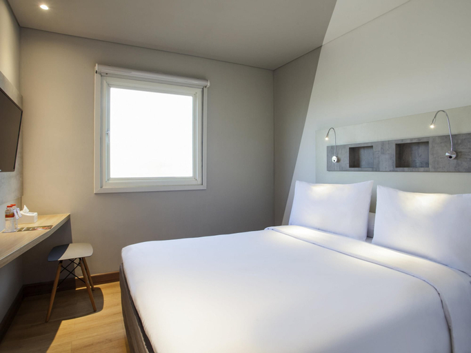 Bedroom 4, ibis budget Surabaya Diponegoro, Surabaya