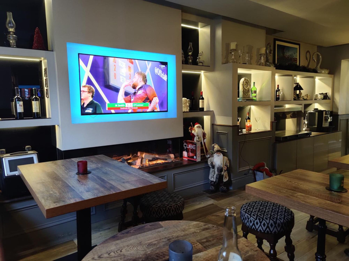 Food & Drinks 5, Serendipity House, Derry and Strabane