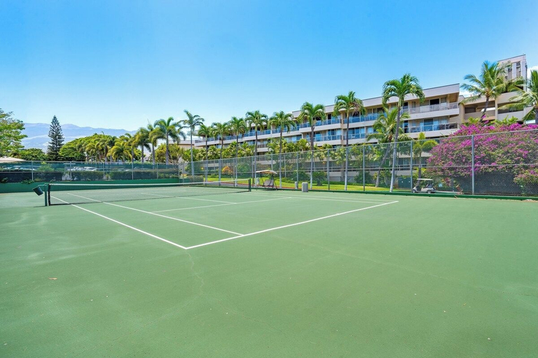 Tennis court, Remodeled 2BD Condo Across Beach Pool AC - Maui Banyan P301, Maui