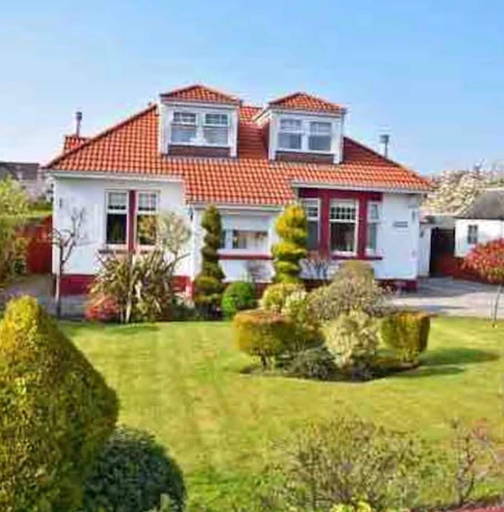 Primary image, Apartment Sleeps 3 With Wifi, West Dunbartonshire