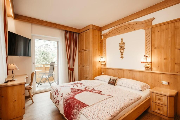 Bedroom 1, Garni Toni, Bolzano
