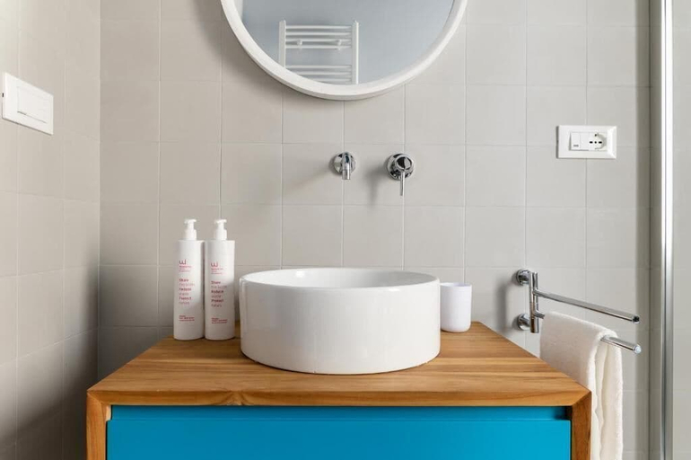 Bathroom 5, UNICO - Art & Decor, Brindisi