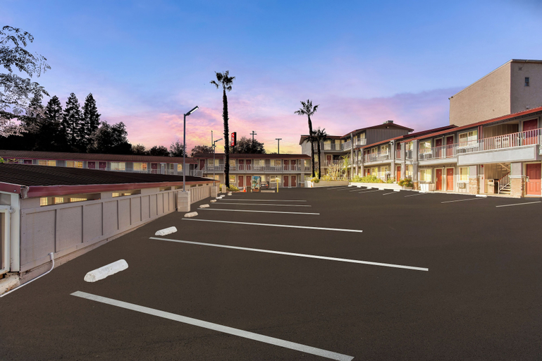 Others 5, Red Roof Inn Redding, Shasta