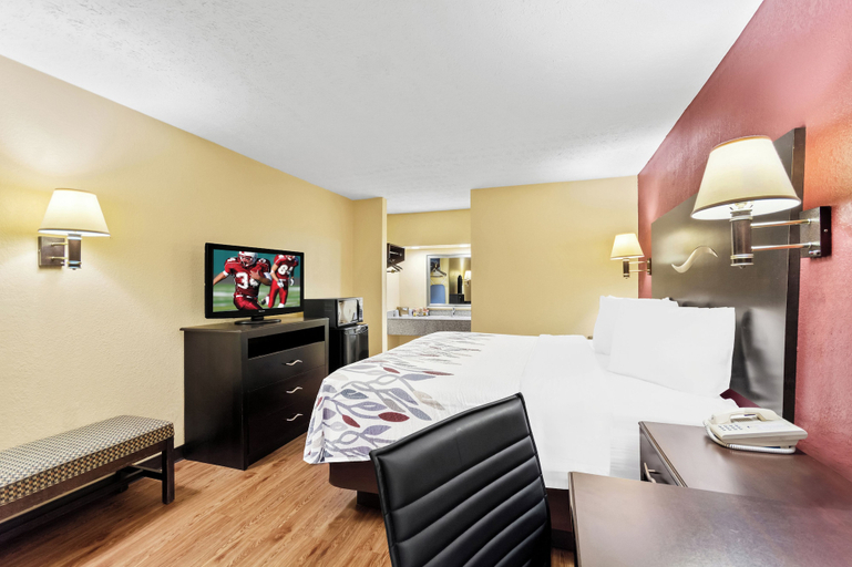 Bedroom 3, Red Roof Inn Berea, Madison