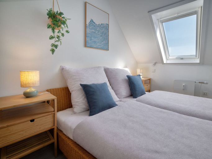 Room 2, Holiday Apartment With 2 Bedrooms, Ostholstein