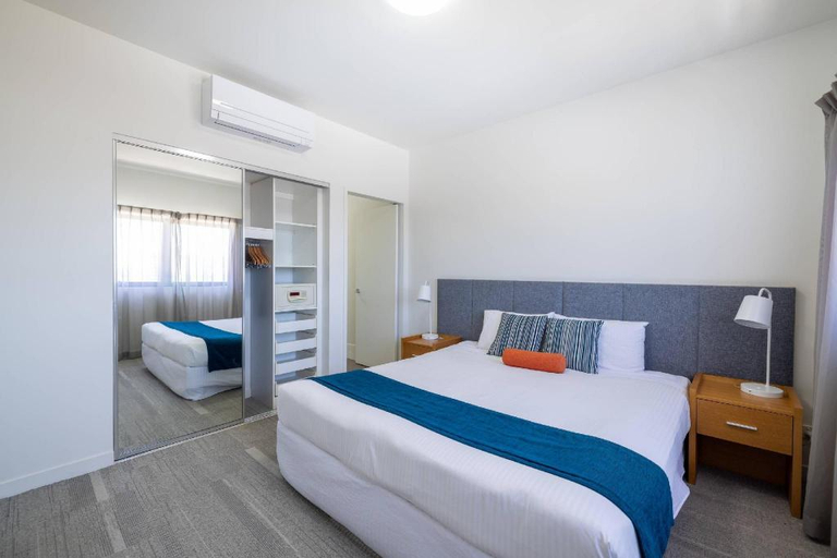 Bedroom 2, MainStay Suites Mackay, Mackay - Pt A