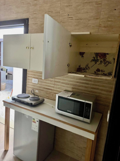 Private kitchen, Studio Flat Near Al-khalidi Hospital French Embassy, Amman