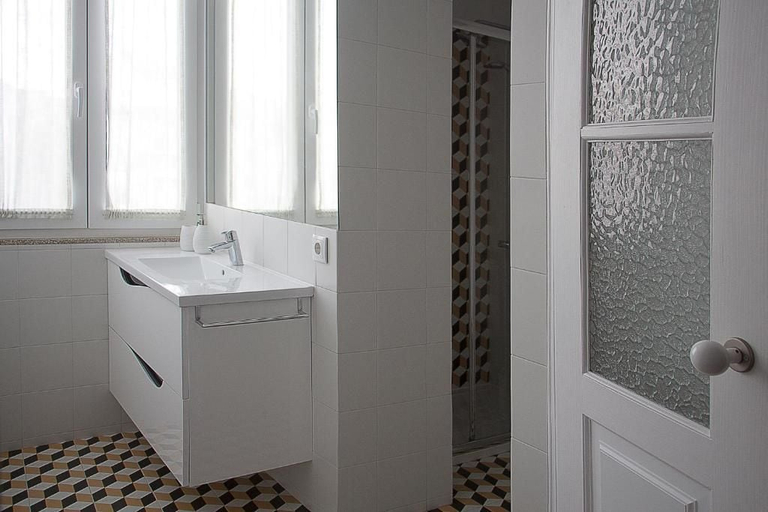 Bathroom 4, Casa Velha Guesthouse, Porto