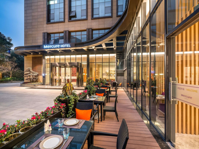Exterior & Views 2, Mercure Chengdu Huapaifang, Chengdu