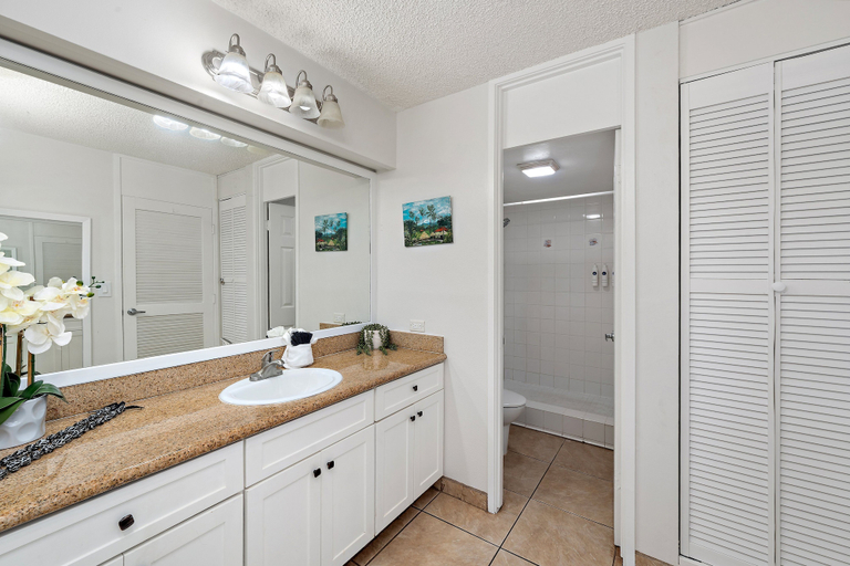 Interior 4, Summer Sale! Charming Studio Just Steps From the Beach - MKV 155, Maui
