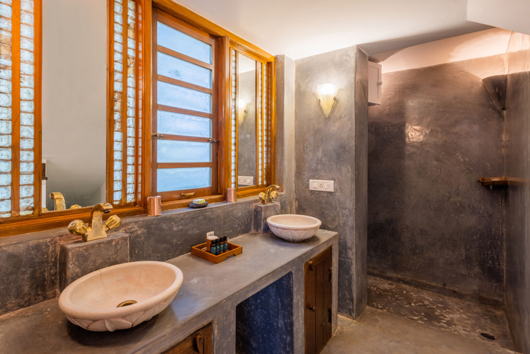 Bathroom 5, Staymaster Bharini 2BR Villa Jet Pool, North Goa