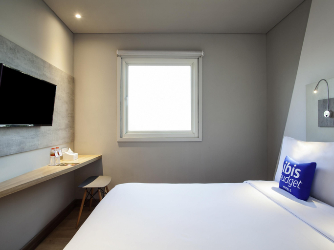 Bedroom 4, ibis budget Surabaya Diponegoro, Surabaya