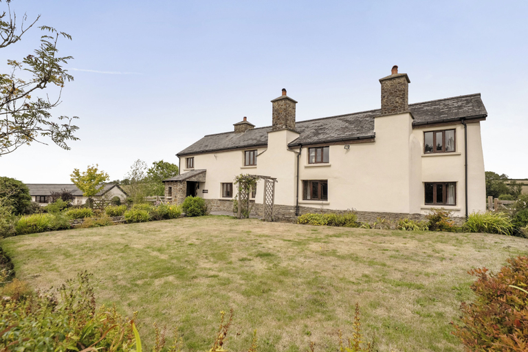 Exterior, 16th Century Devon Farmhouse, Stunning Views, Devon