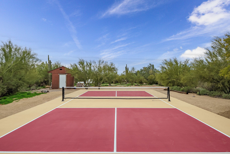 Sport court, Saguaro Sanctuary, Maricopa
