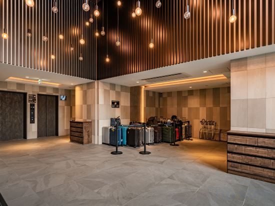 Hotel Interior/Public Areas