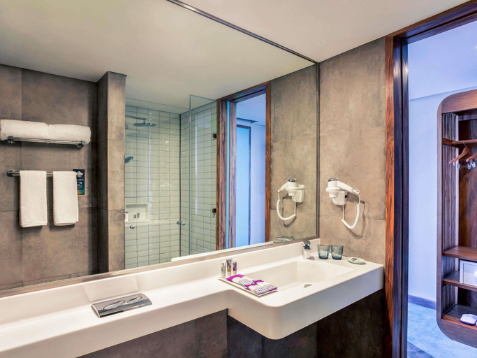 Bathroom 5, Mercure Jakarta Pantai Indah Kapuk, Jakarta Utara