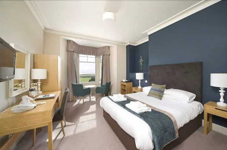 Bedroom 2, Dornoch Station Hotel, Highland