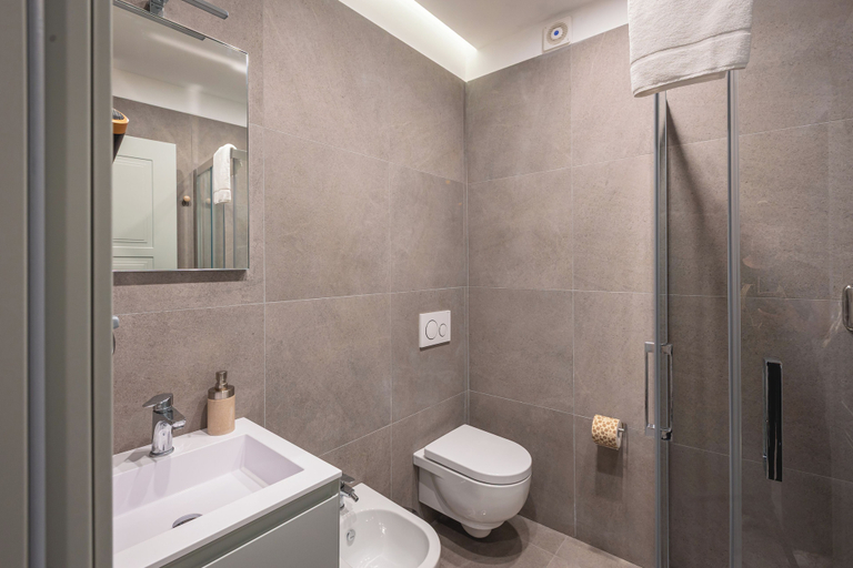 Bathroom 3, Palazzo San Biagio, Viterbo