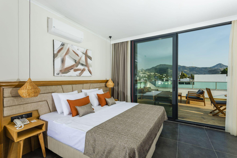 Bedroom 2, Yalipark Beach Hotel, Bodrum