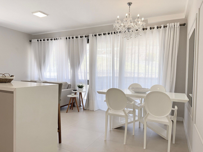 Dining 5, Res Belvedere Beach Garden, Florianopolis