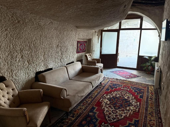 Living area 2, Leyla Cave House, Nevşehir