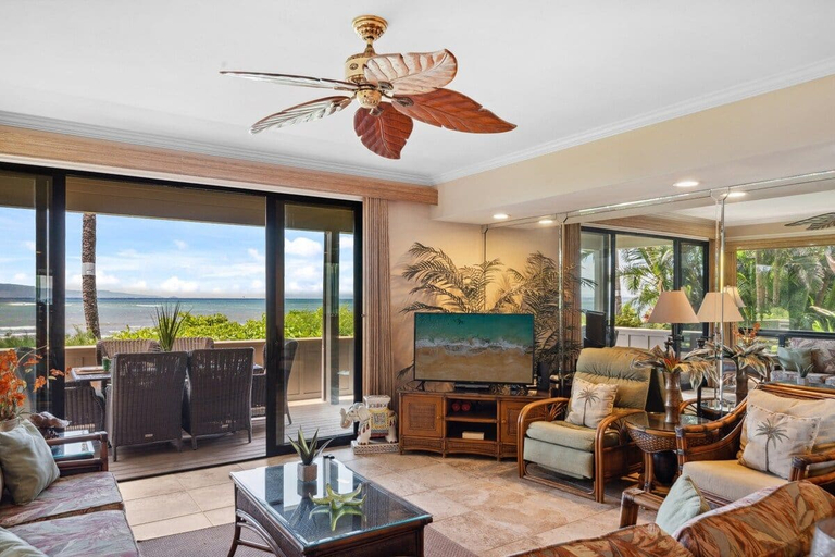 Interior 4, Spacious Direct Oceanfront 3BD Condo - Kahana Village 31, Maui