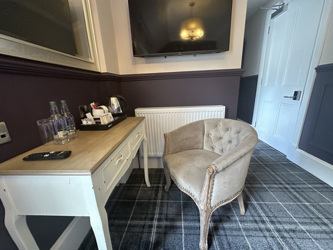 Others 5, The Original Rosslyn Hotel, Midlothian