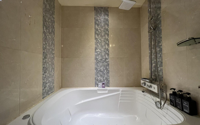 Bathroom 3, Sangbong Carlton, Jungnang