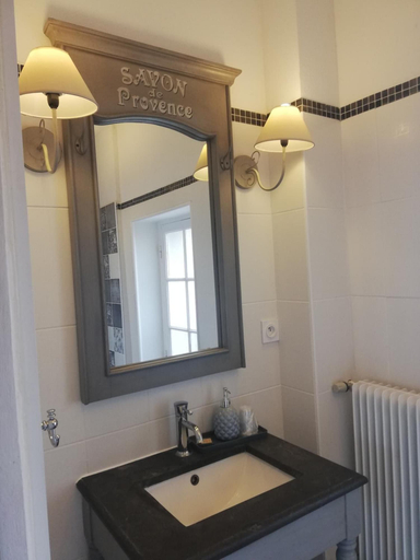 Bathroom 5, Chateau les 4 saisons, Puy-de-Dôme