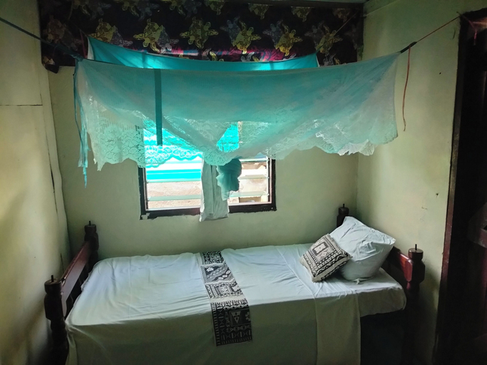 Room 2, Vaturua Homestay, Ba