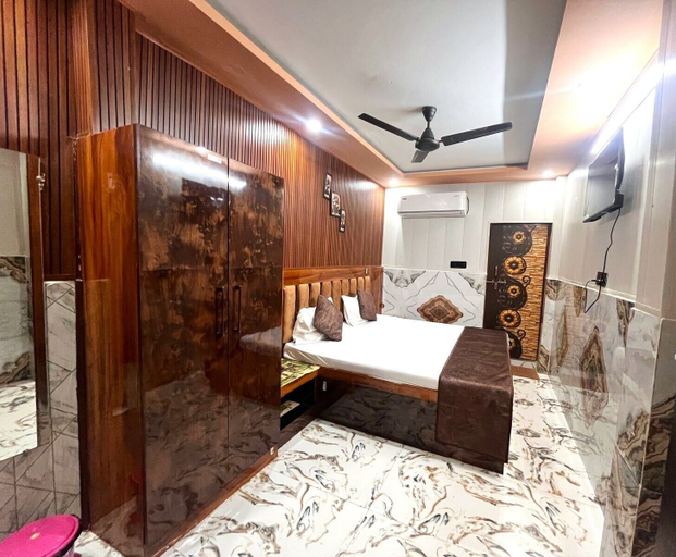 Bathroom 3, VATS VILLA, Mathura