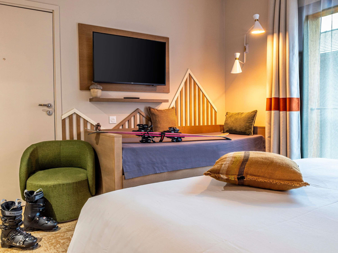 Bedroom 4, Mercure Ax Les Thermes, Ariège