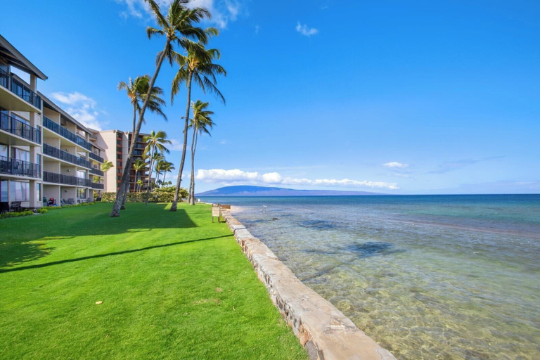 Beach 3, 3 Villas, Ocean View, 3-bedrooms, Sleeps 12, Maui