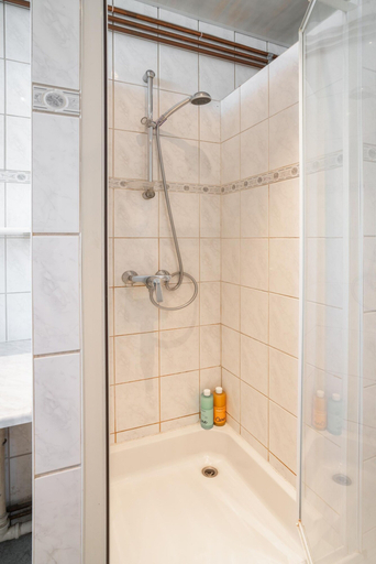 Bathroom 5, Cozy 3-bedroom Family Apartment, Antwerpen