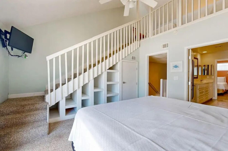 Room 2, Alabama Breeze, Baldwin