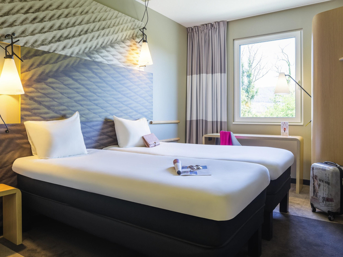 Bedroom 2, ibis Baden Neuenhof, Baden